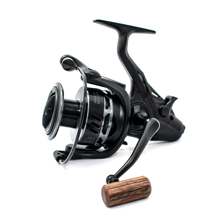 Sonik ANGL-R FS Baitrunner reel