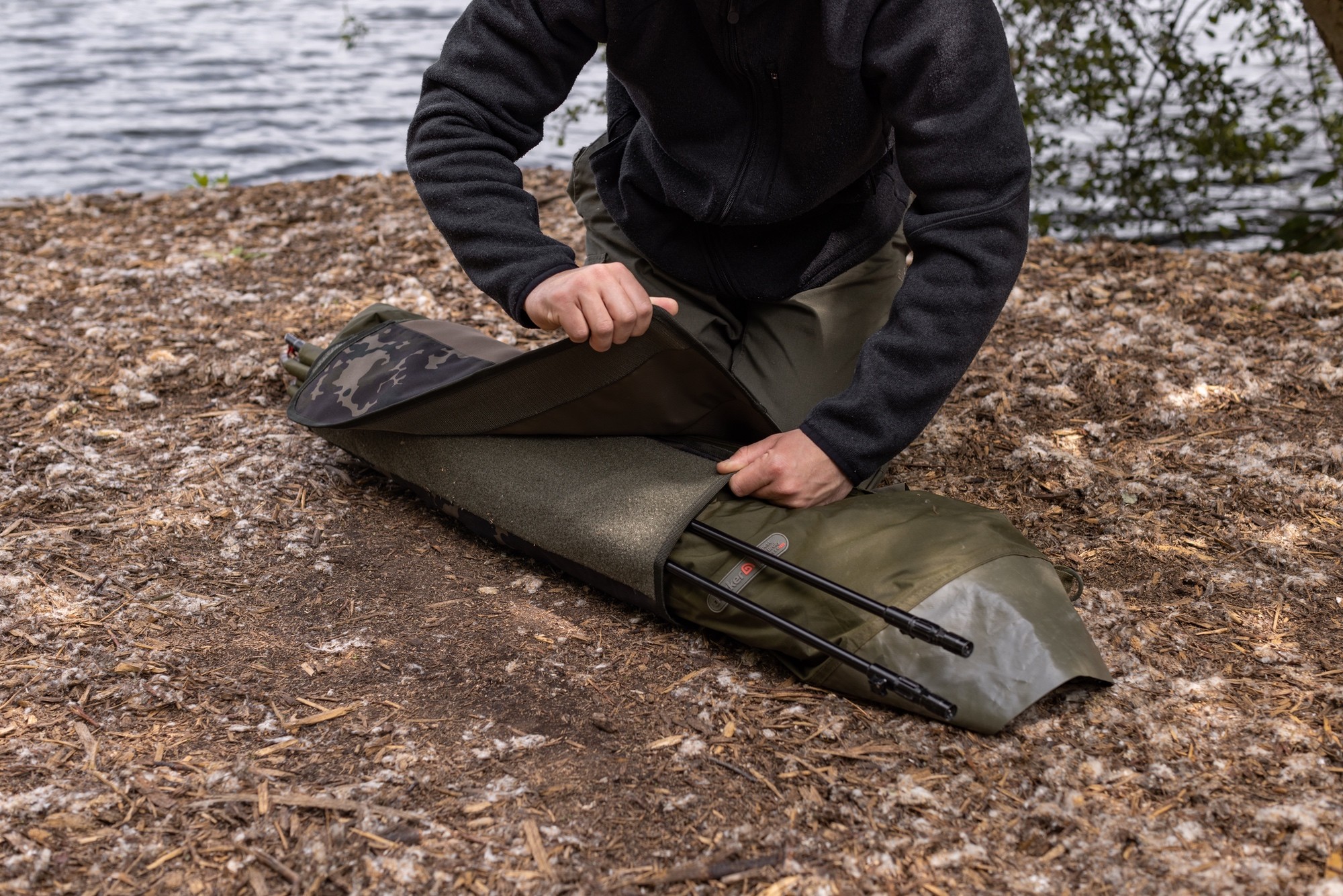 Korda Compac Bivvy Wrap Dark Kamo