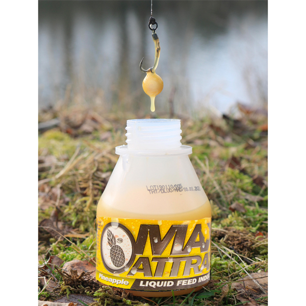 Carp Tacklebox filled with end tackle from Nash, Rod Hutchinson, Ultimate and more! - Solar Max Attract Pineapple Liquid