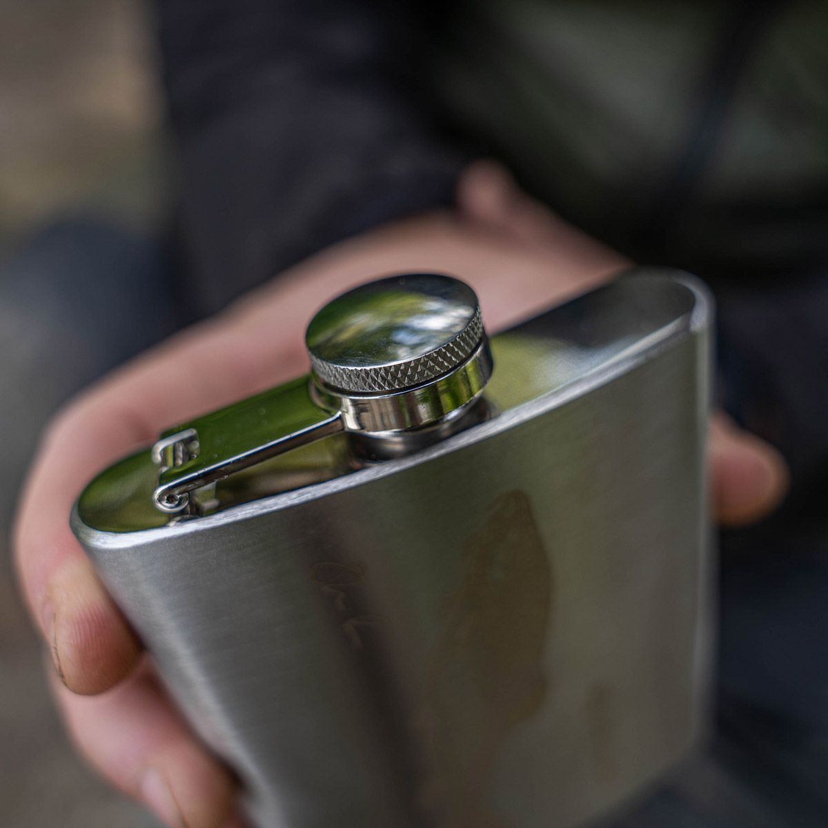 Korum Classic Hip Flask Barbel 7oz/200ml 