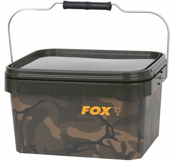Carp Tacklebox, packed with end-tackle from well-known top brands! - Fox Camo Square Bucket 5L