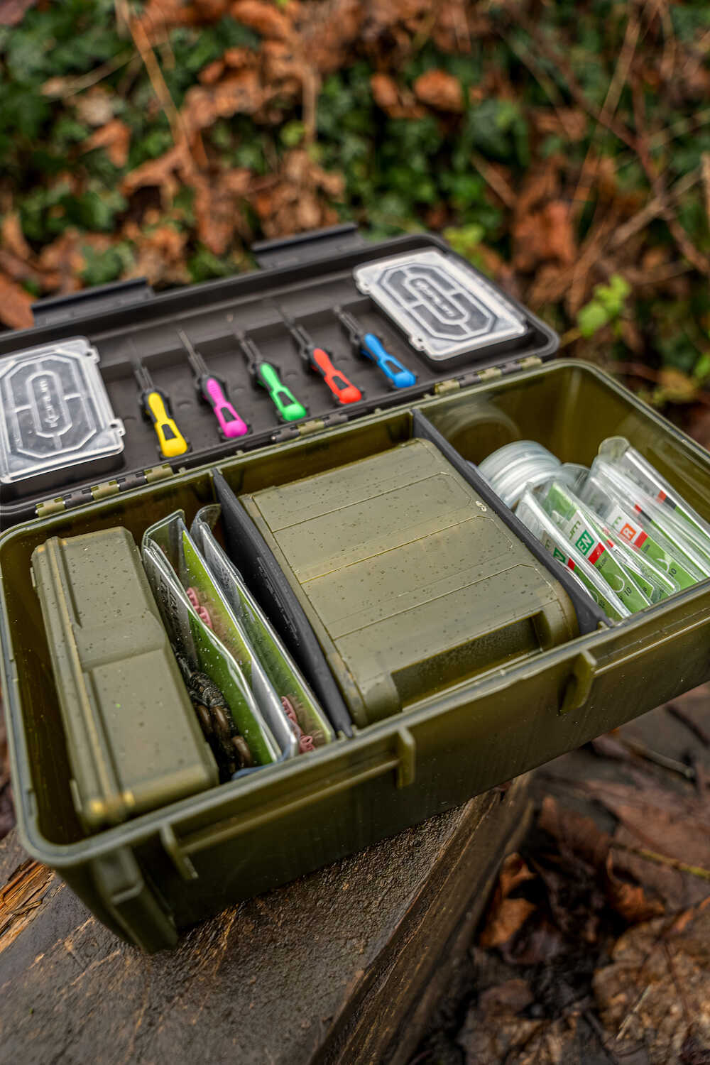 Korum Roving Blox Fully Loaded Tacklebox (Includes 5 Baiting Tools)