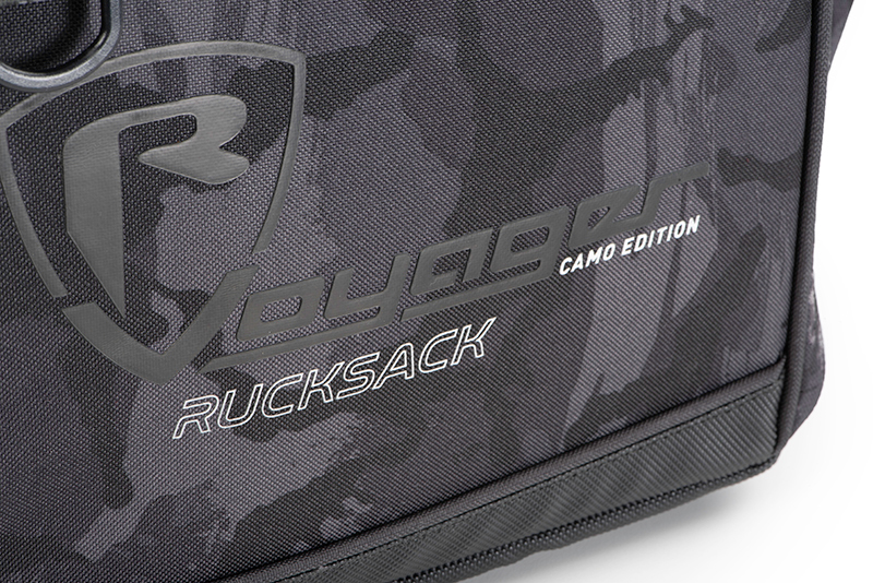 Fox Rage Voyager Camo Rucksack (incl. 4 Medium Shallow Tackleboxes)